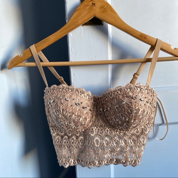 Windsor Other - Windsor M Tan Nude Lace Eyelet Bling Sparkle Bra Top